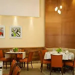 Ajax Hotel