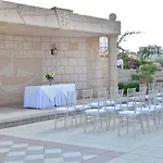 Ajax Hotel 4*