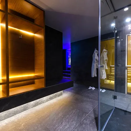 Ajax 4* Λεμεσός