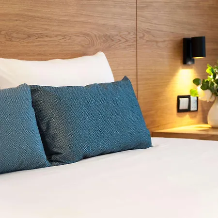 Ajax Hotel 4*