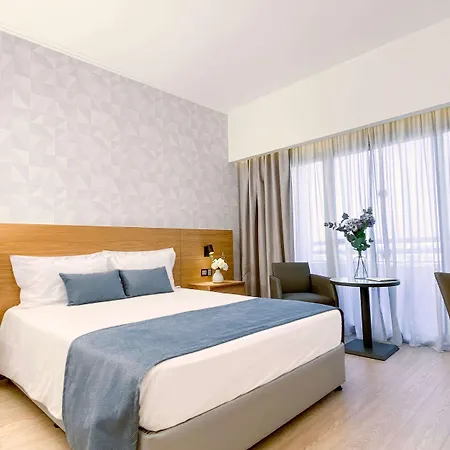 Ajax Hotel