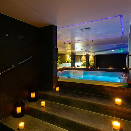 Hotel Ajax 4*