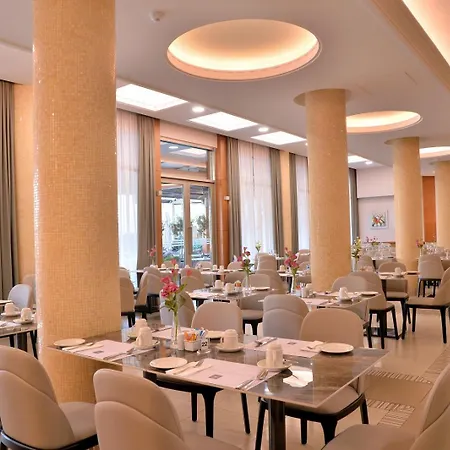 فندق أجاكس 4*