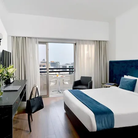 Ajax Hotel