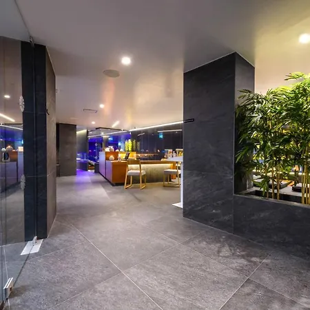 Ajax Hotel 4*