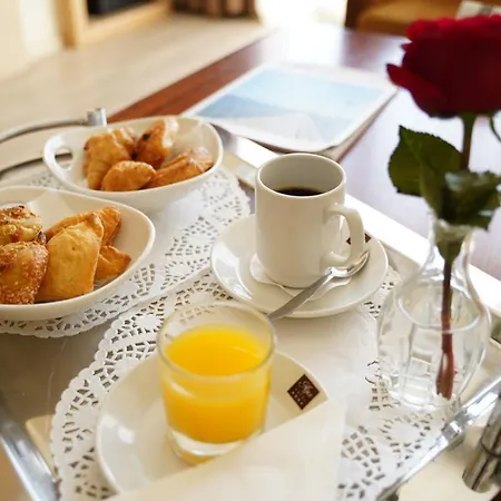 Ajax Hotel 4*